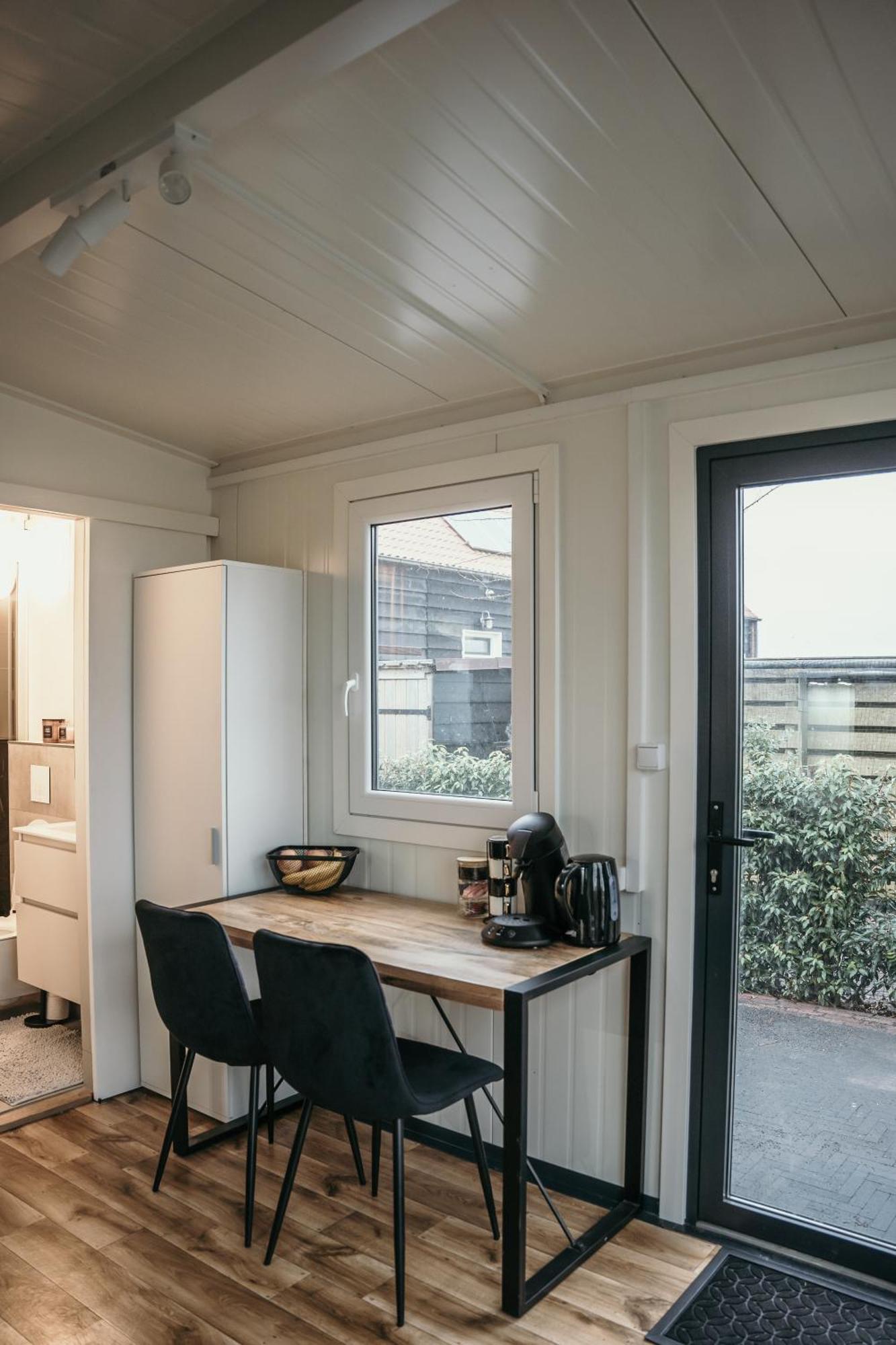 Luxe Tiny House Incl Jacuzzi En Strandhuisje In Zomerseizoen Meliskerke Extérieur photo